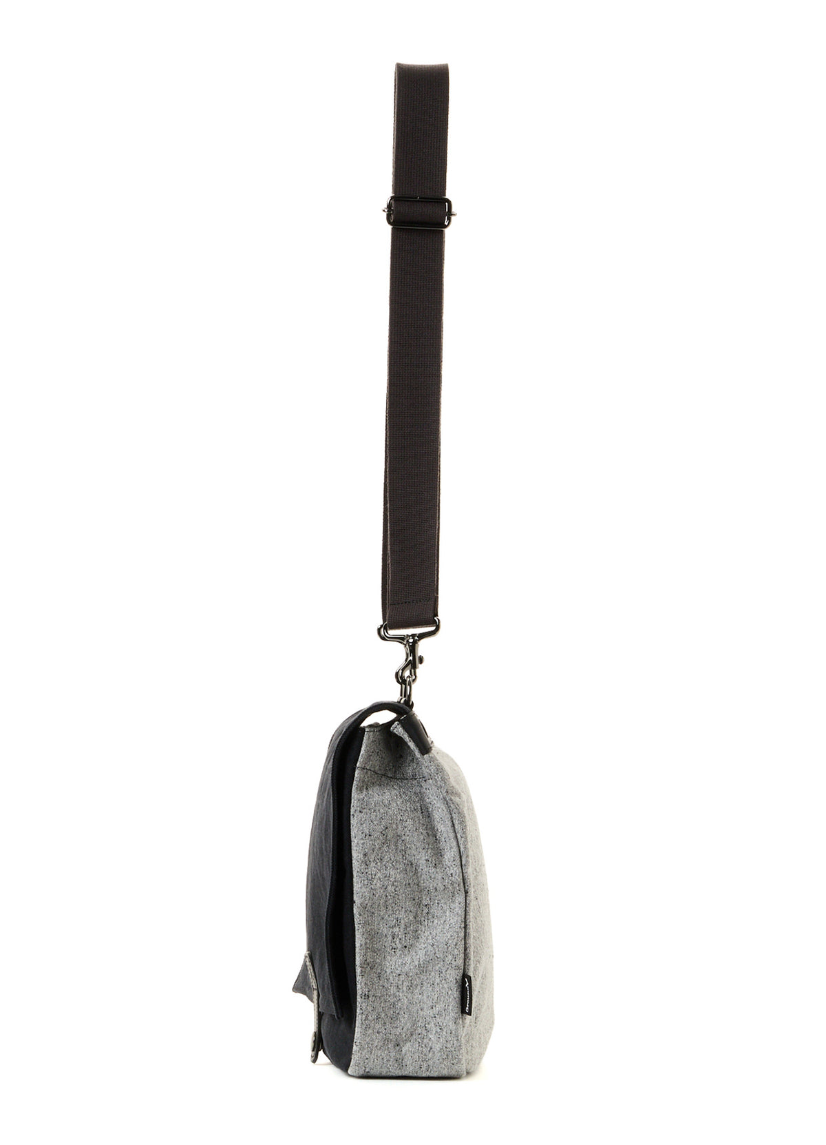 NO.8 CANVAS BIO FINISHED BREAD SHOULDER BAG