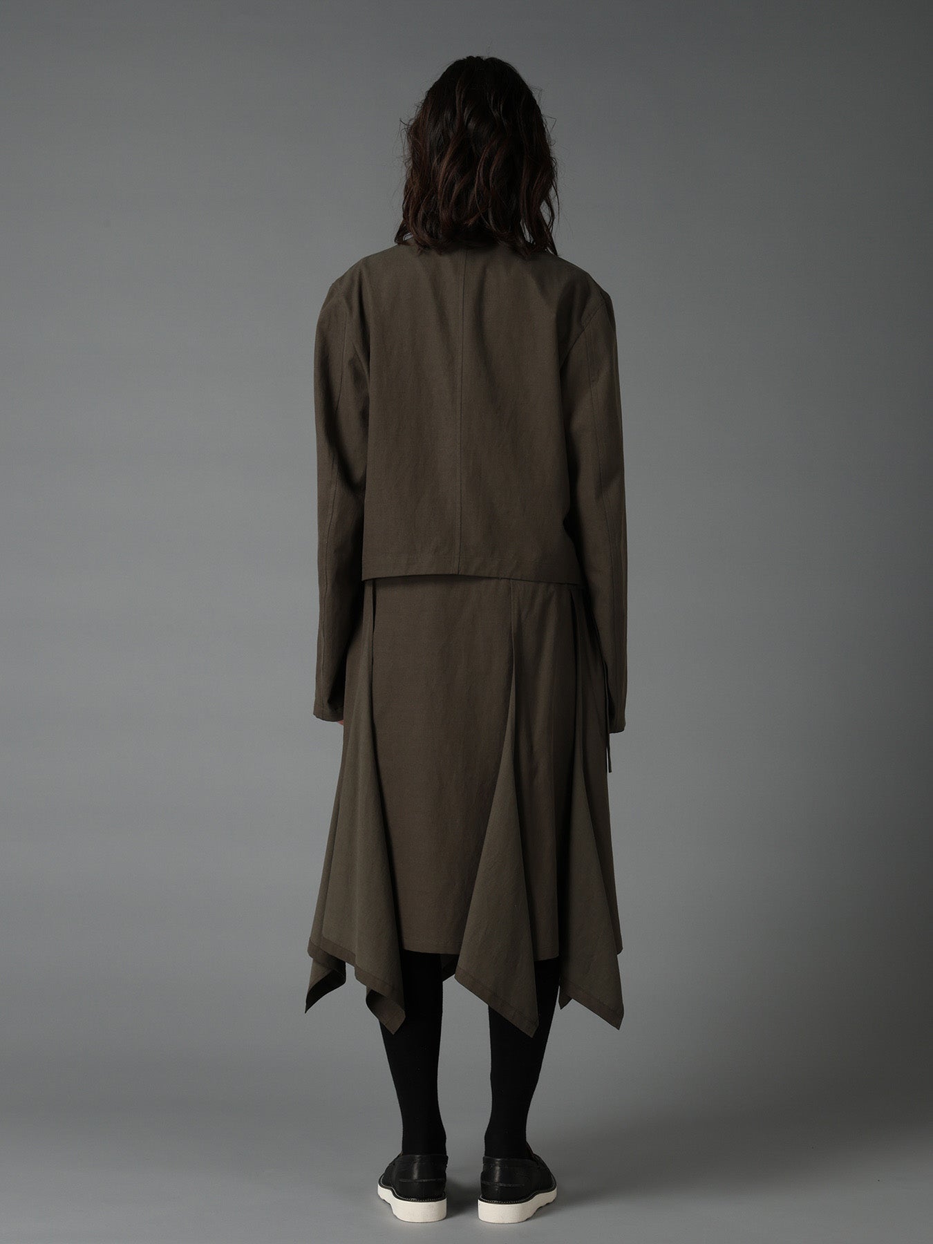 CELLULOSE COTTON BIO TWILL FRONT DROP SHORT JACKET