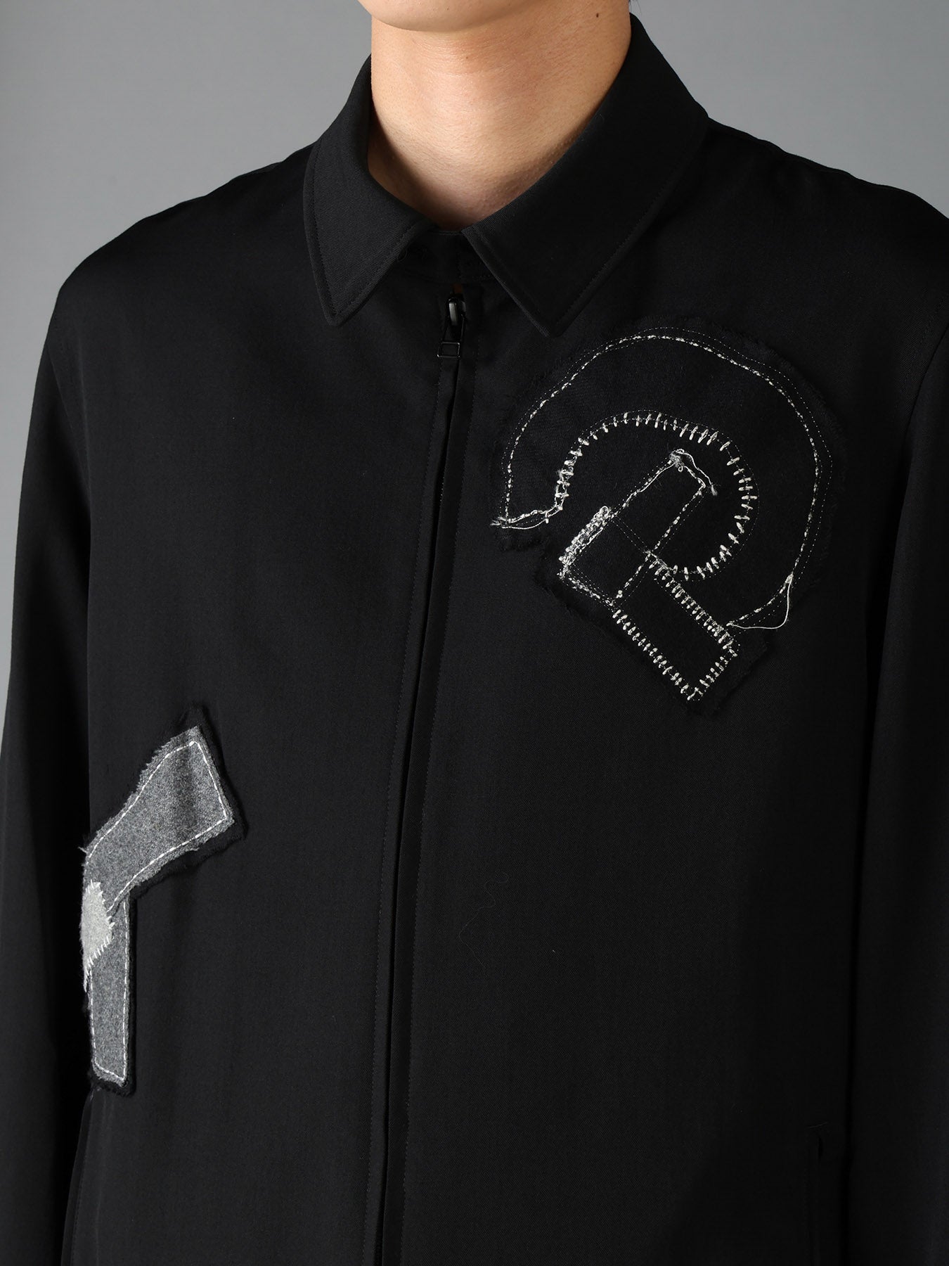 WOOL GABARDINE APPLIQUE ZIP JACKET