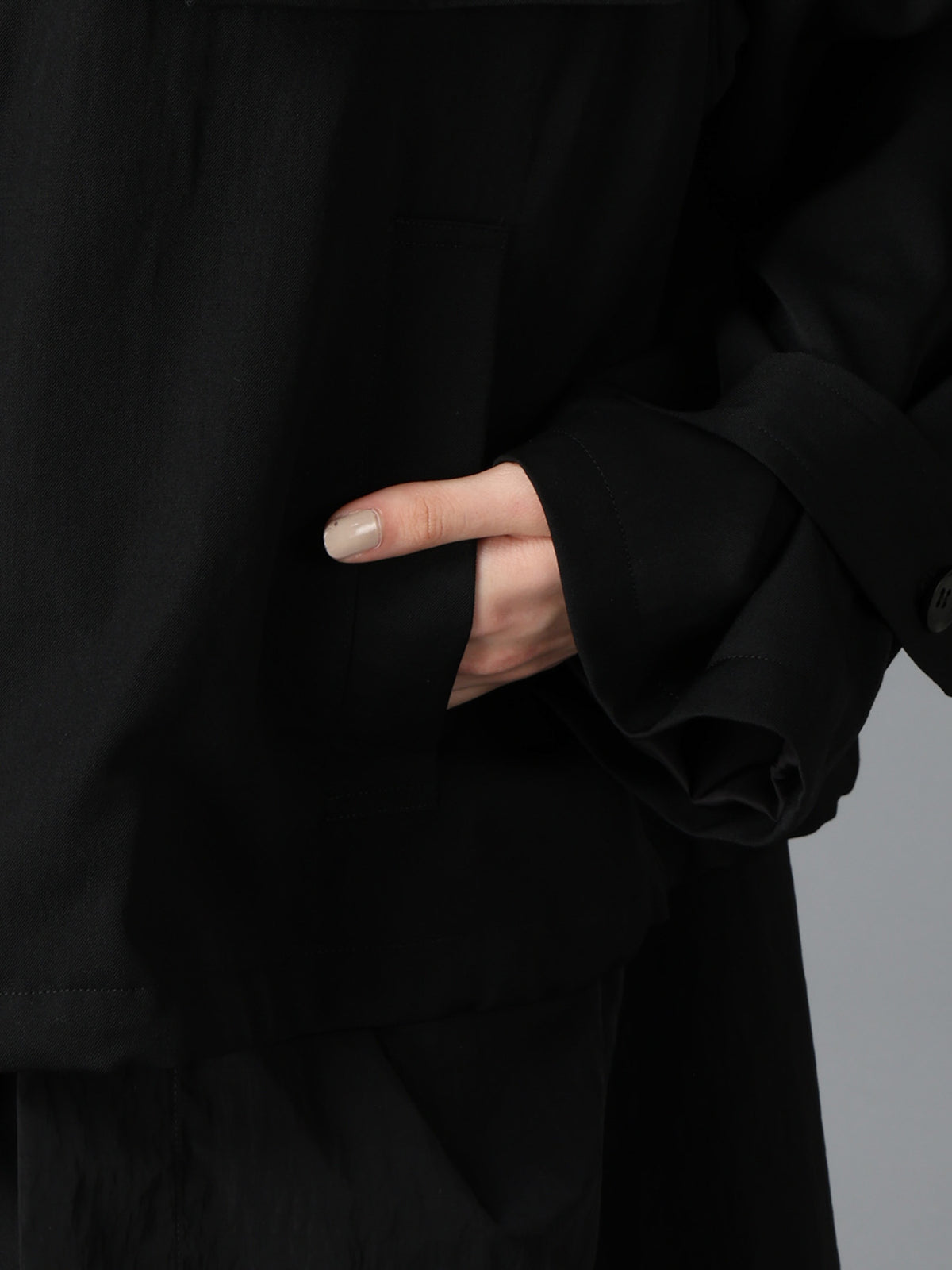 WOOL GABARDINE+VINTAGE NYLON HOODED BLOUSON