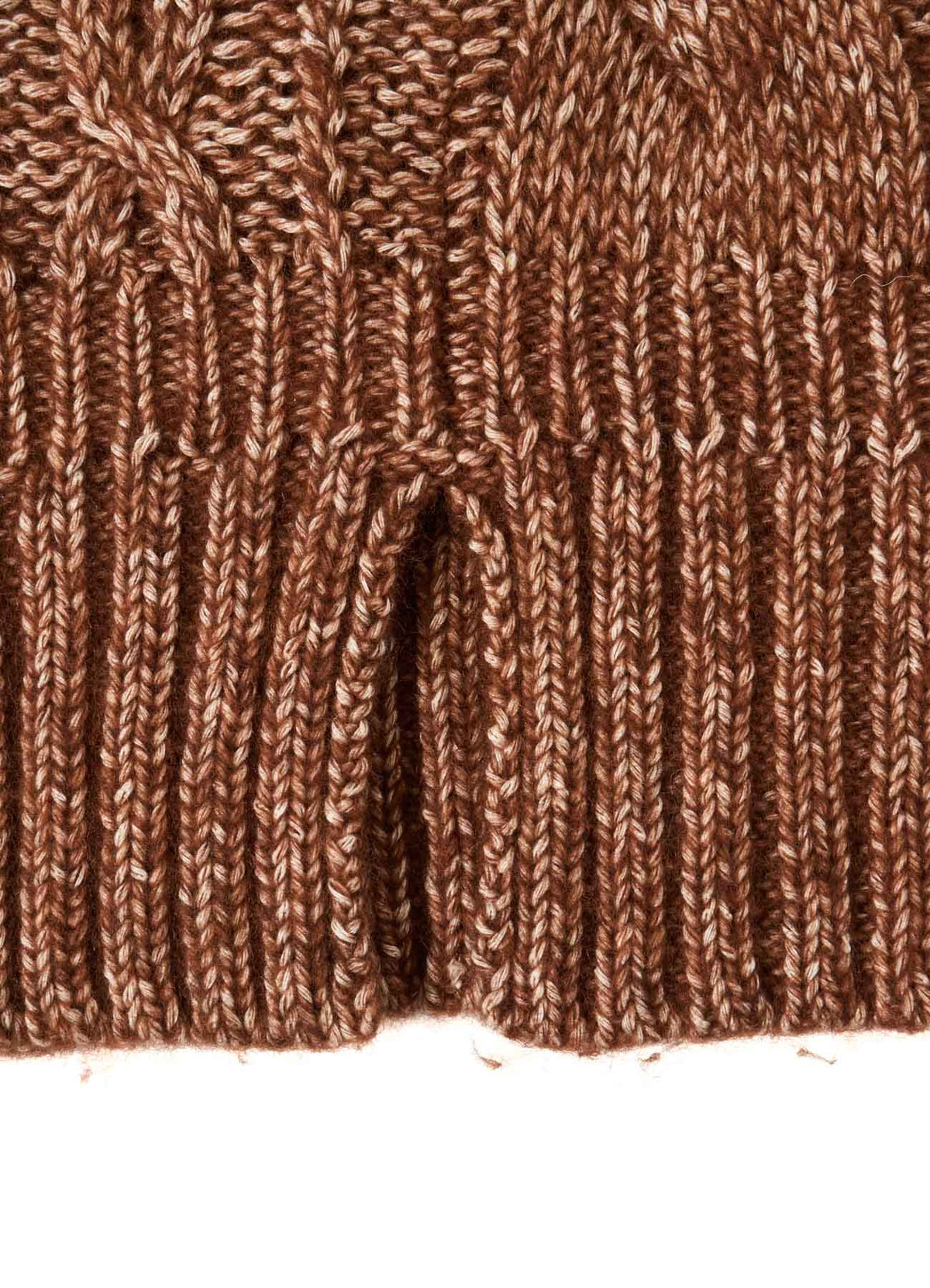 FLUFFY TUBE YARN CABLE KNIT SNOOD