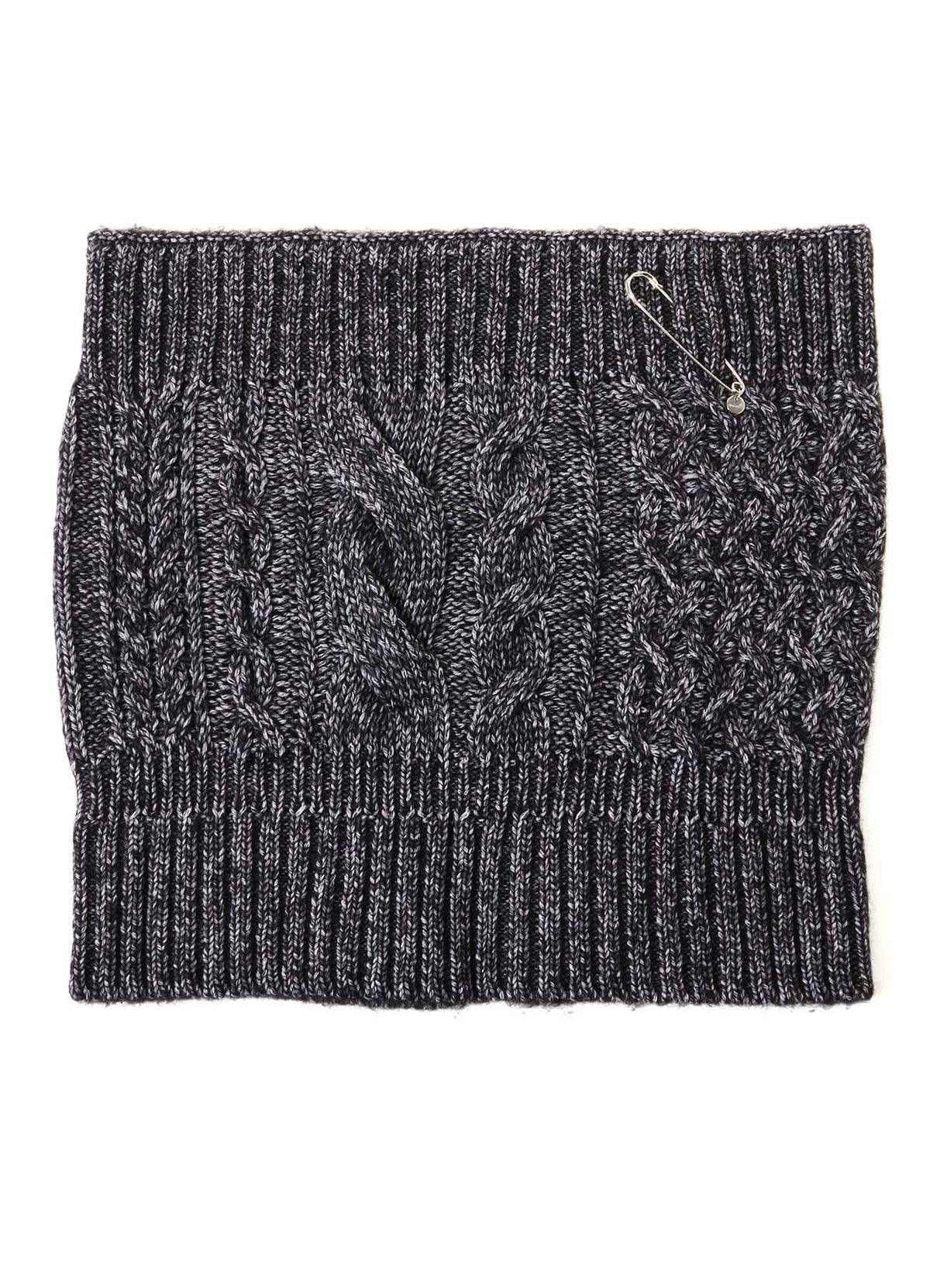 FLUFFY TUBE YARN CABLE KNIT SNOOD