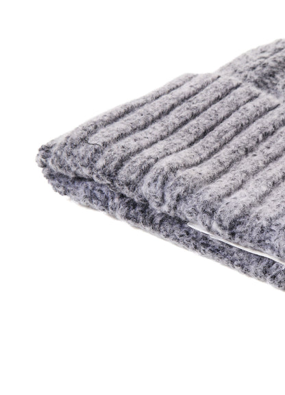 FLUFFY TUBE YARN CABLE KNIT CAP