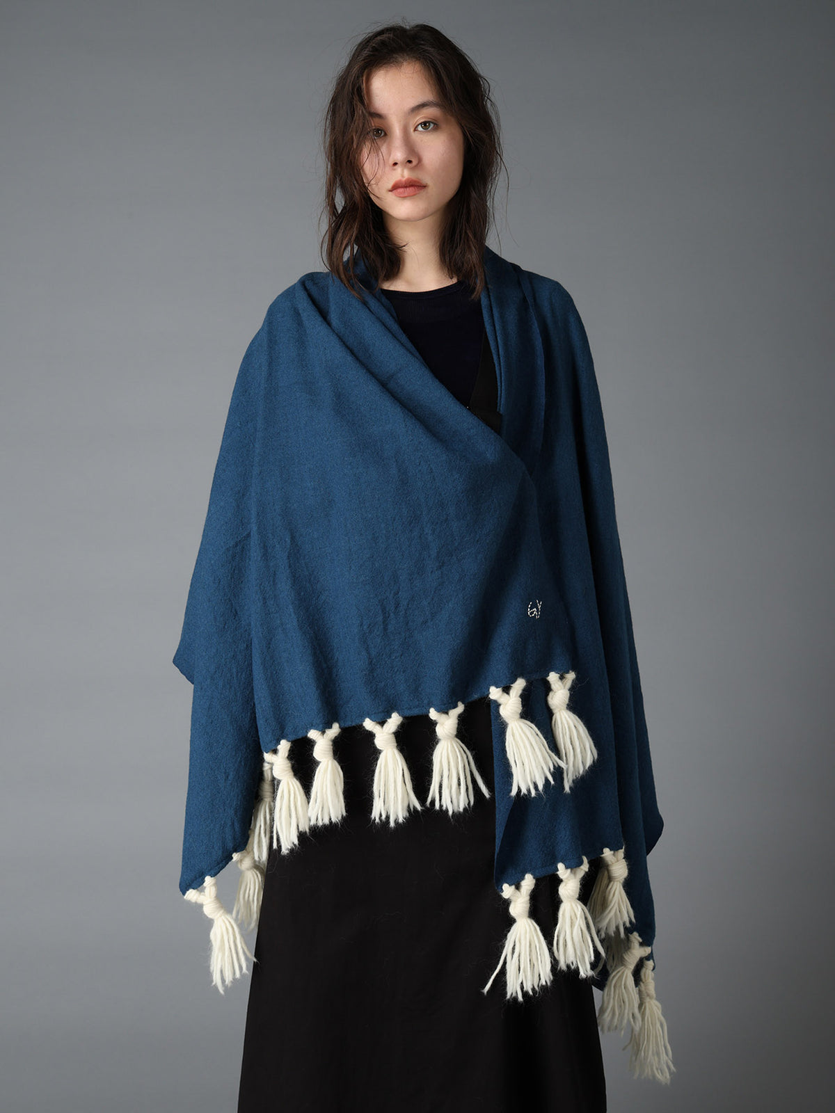 MILLING WOOL FRINGED STOLE