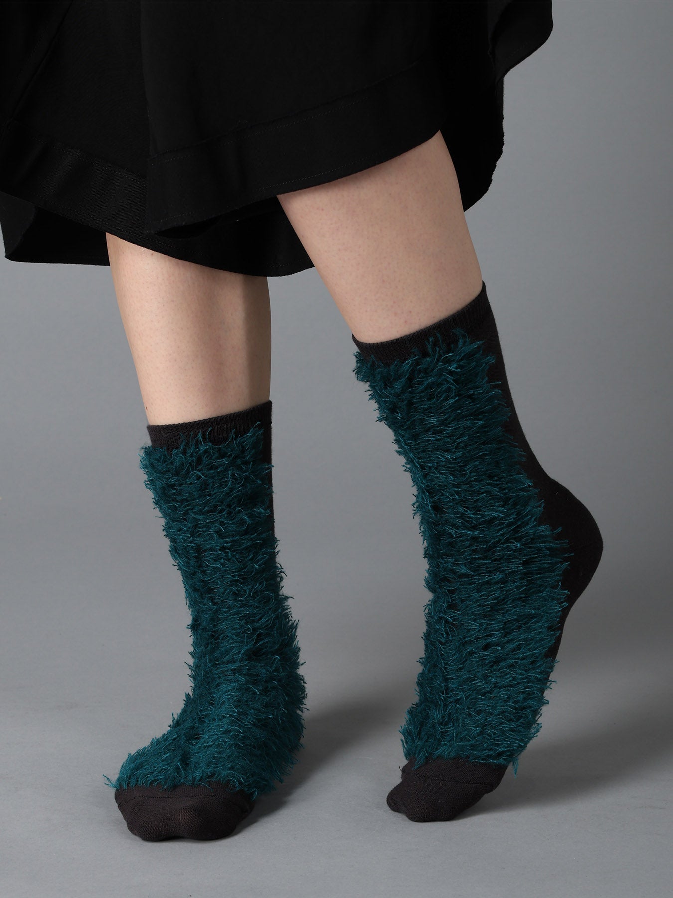 FLUFFY ACRYLIC PANEL SOCKS