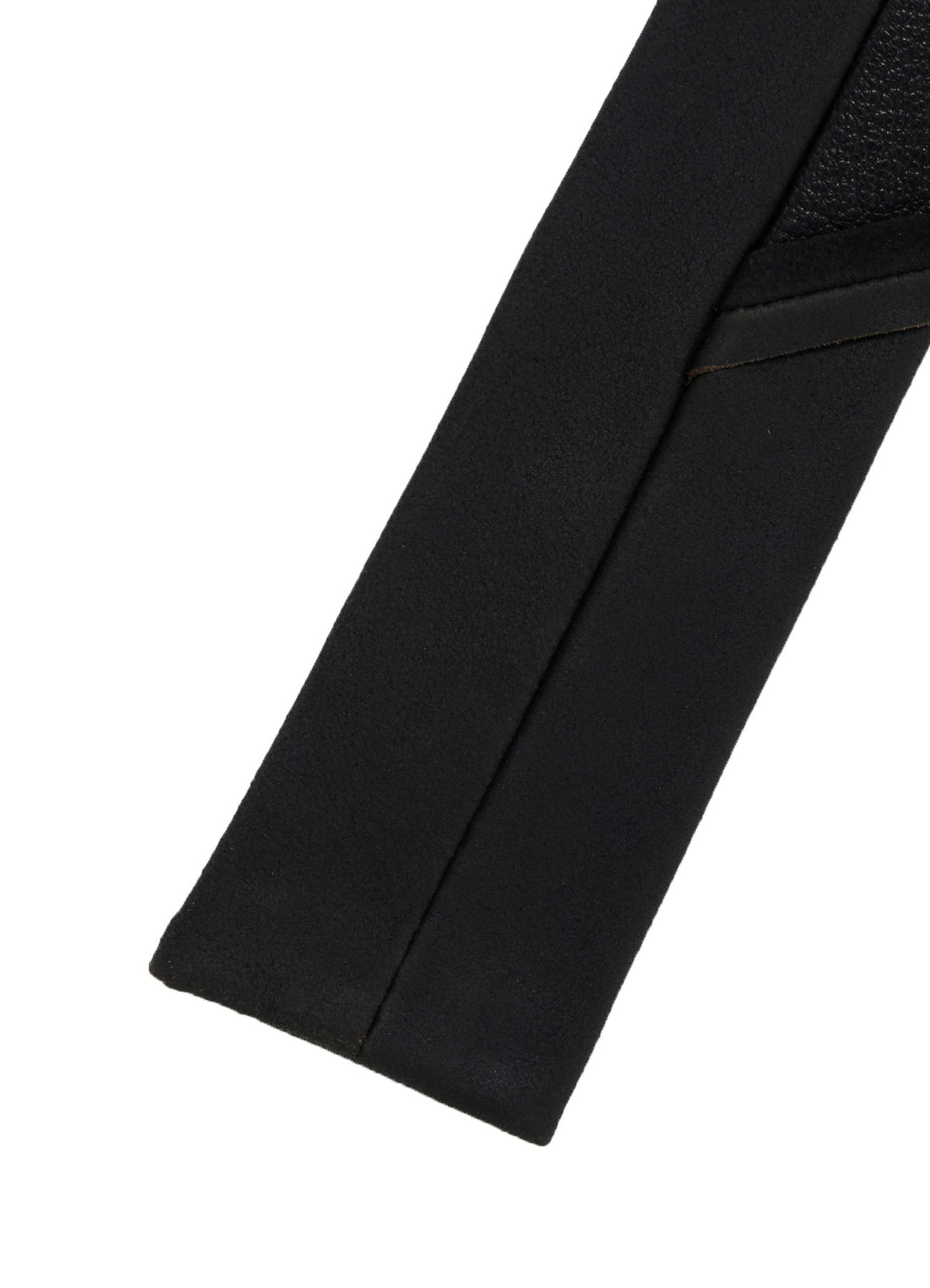 GOAT LEATHER DOUBLE-FACE ANILINE PANEL SQUARE NECKTIE