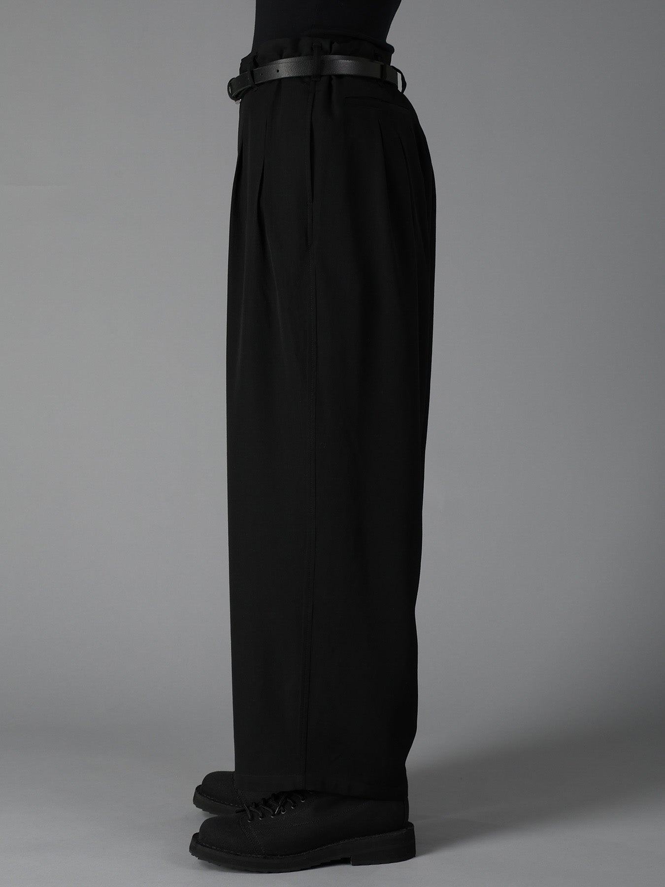 WOOL GABARDINE 12-TUCK PANTS
