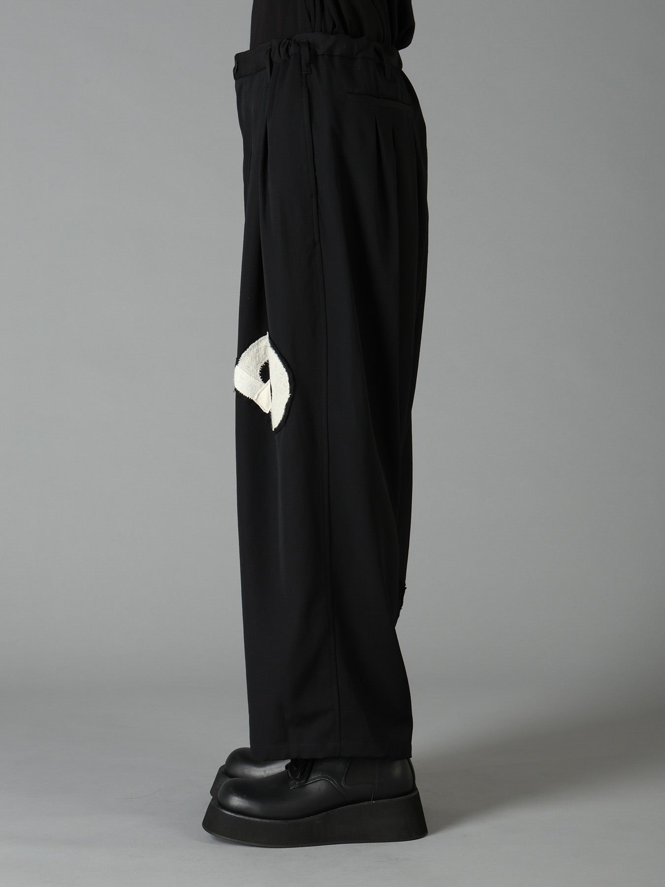 WOOL GABARDINE APPLIQUE 12 TUCK PANTS