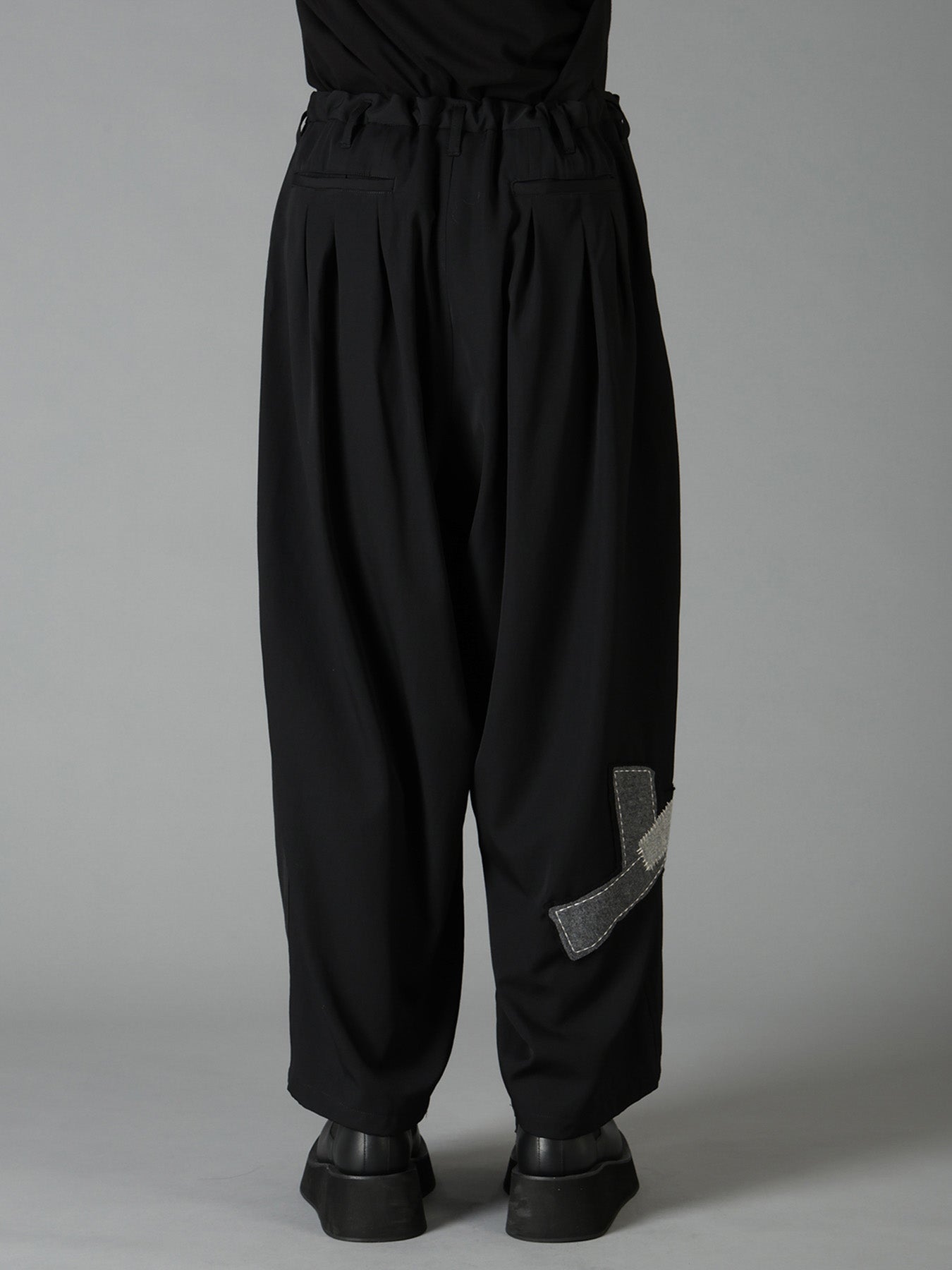 WOOL GABARDINE APPLIQUE 12 TUCK PANTS