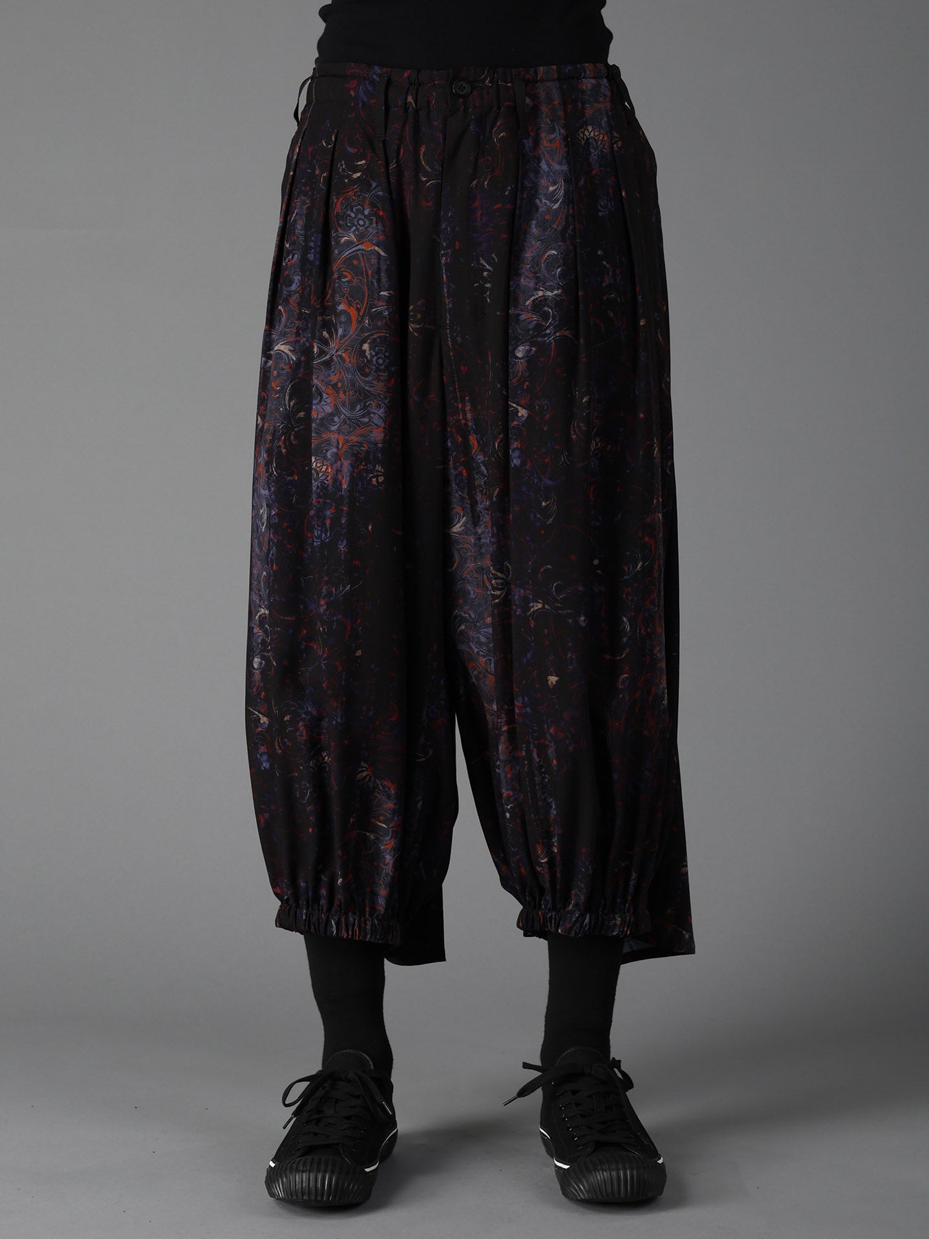RAYON PAISLEY BALLOON CROW PANTS