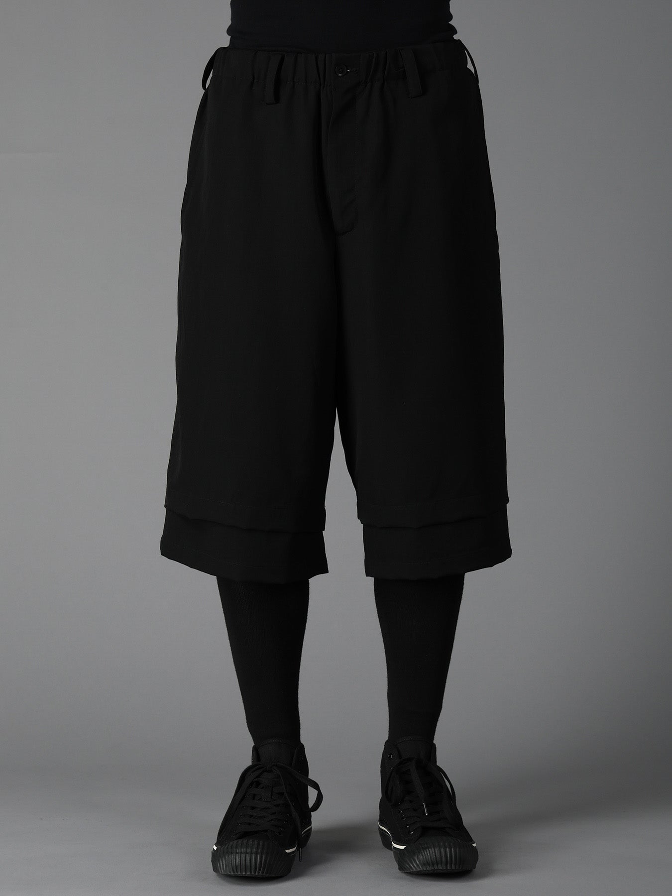 WOOL GABARDINE DOUBLE LAYER HALF PANTS