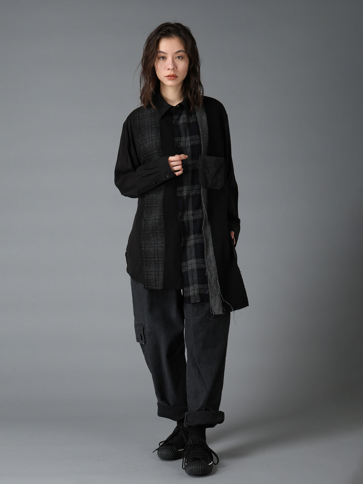 SULFUR DYED BACK SATIN POCKET SLIM PANTS