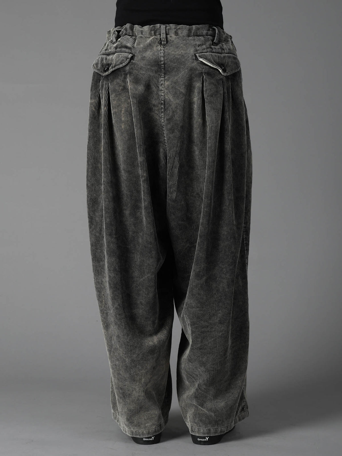SULFUR-DYED CORDUROY CHEMICAL-BLEACH 12-TUCK PANTS