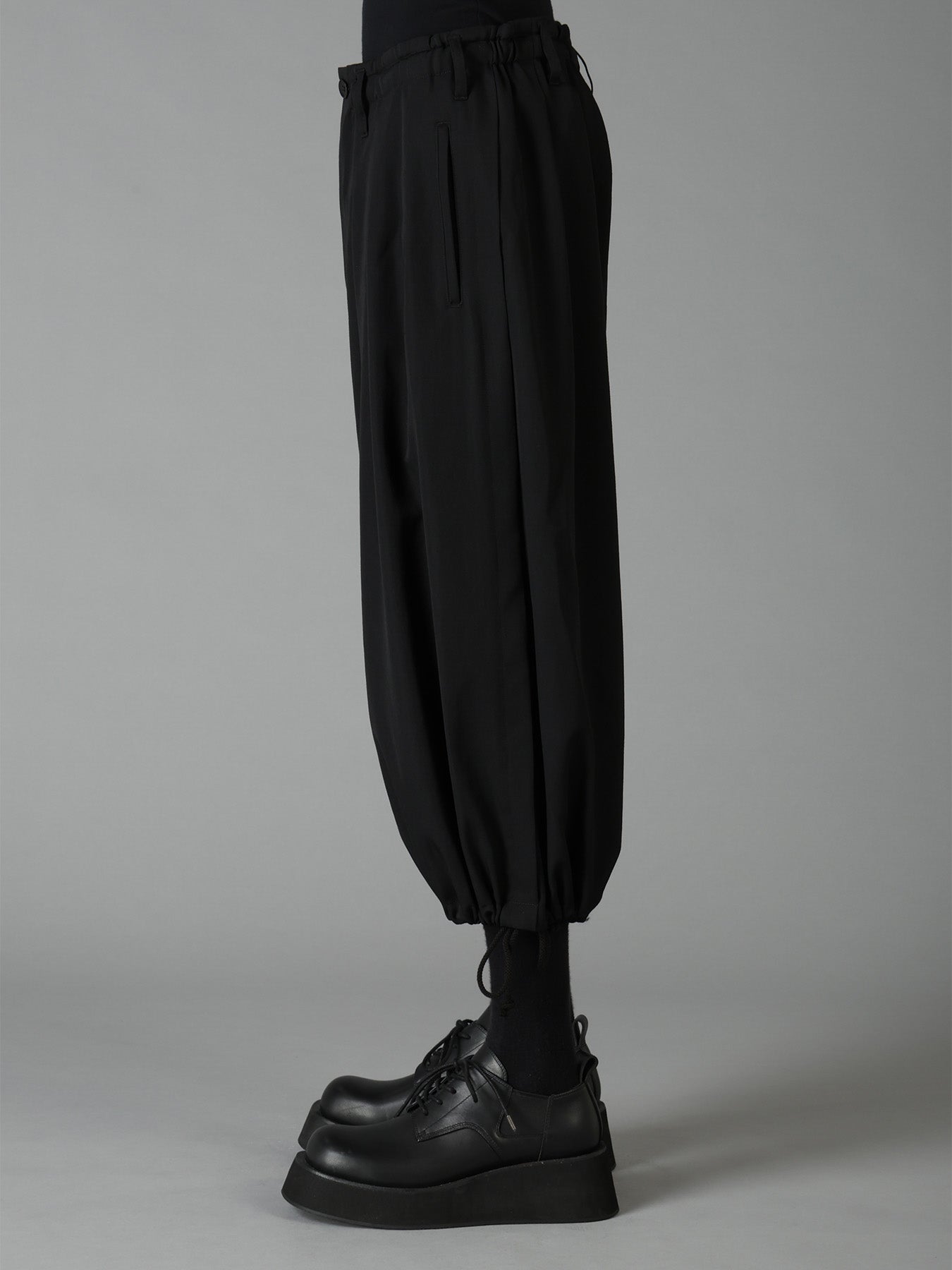 WOOL GABARDINE APPLIQUE BALLOON PANTS
