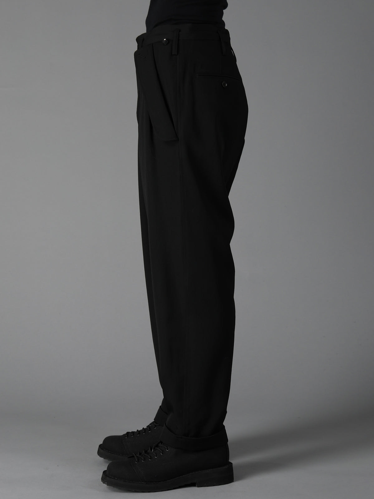 WOOL GABARDINE FLAP PANTS