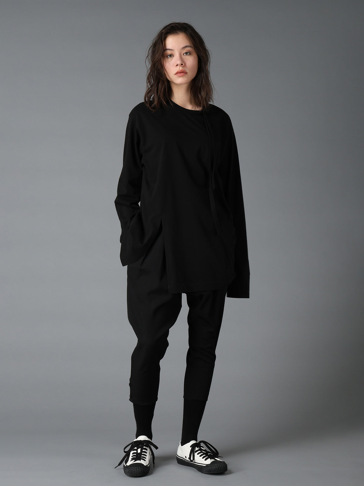 WOOL GABARDINE TAPERED PANTS
