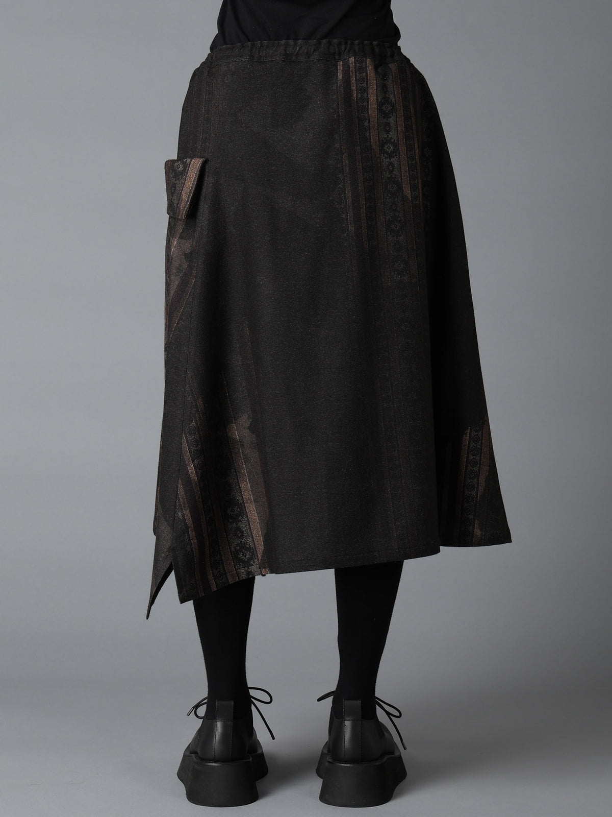 WOOL NYLON FLANNEL GREY STRIPE LEFT DROP SKIRT