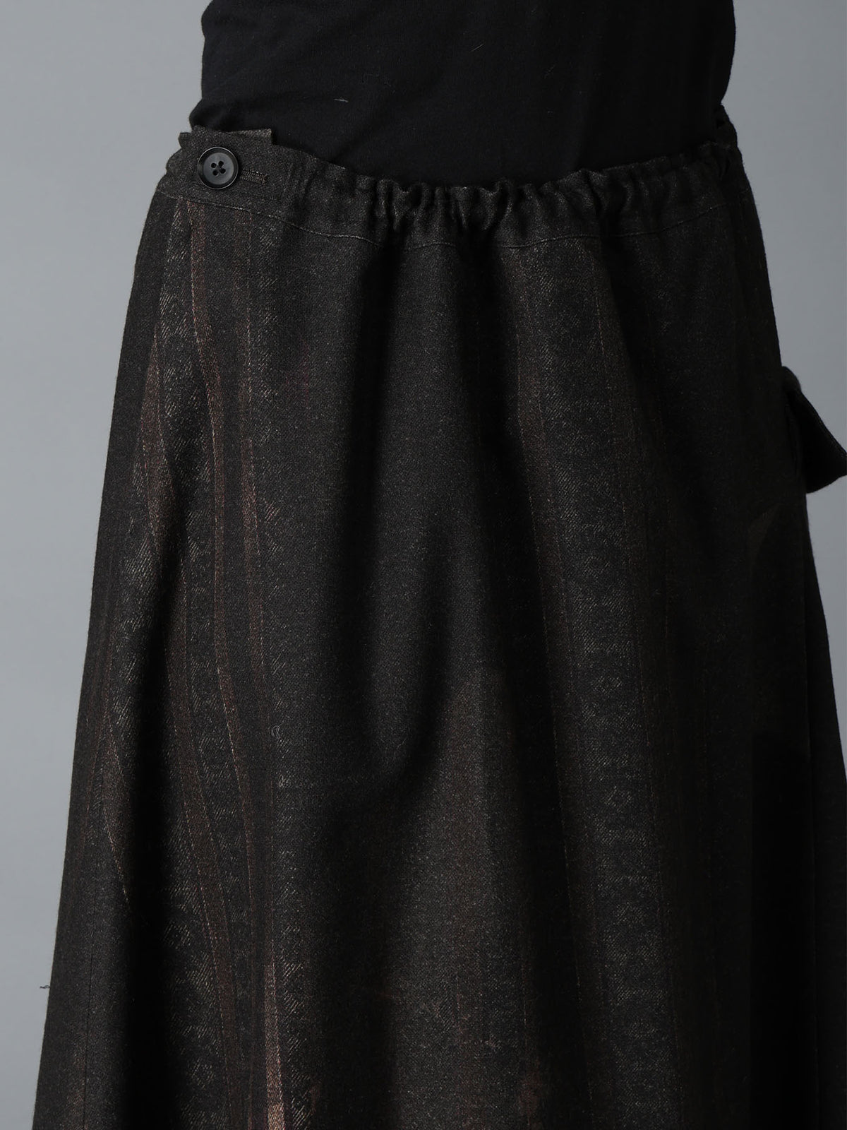 WOOL NYLON FLANNEL GREY STRIPE LEFT DROP SKIRT