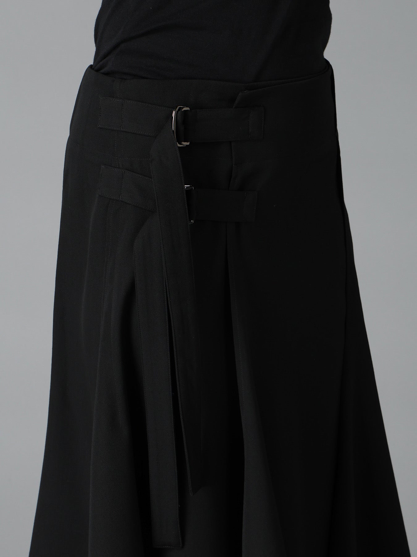 WOOL GABARDINE WRAP SKIRT