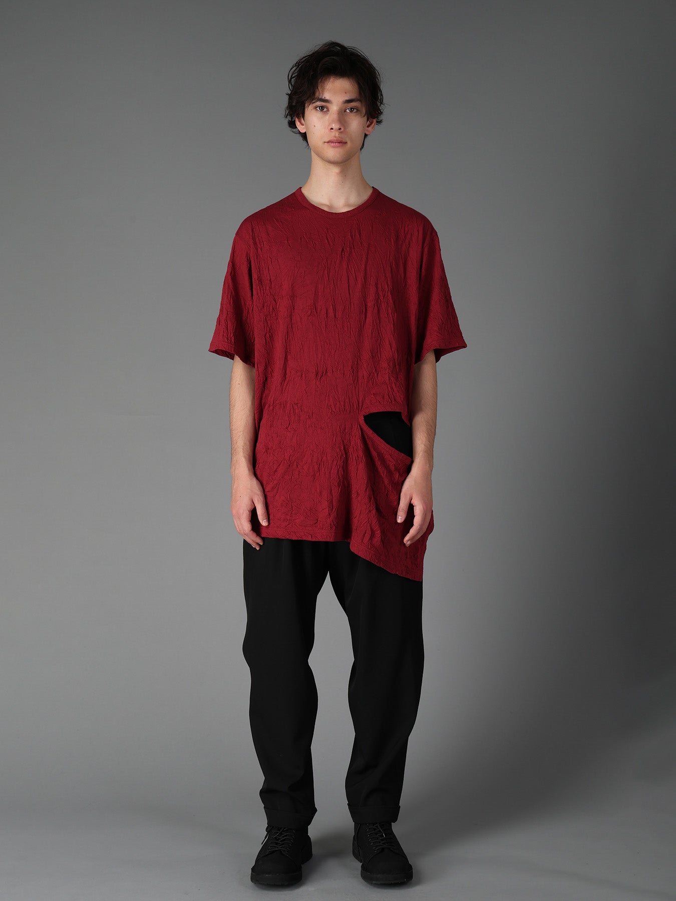 CATCH WASHER WRINKLE JERSEY LEFT SIDE CUT OUT SHORT SLEEVED T