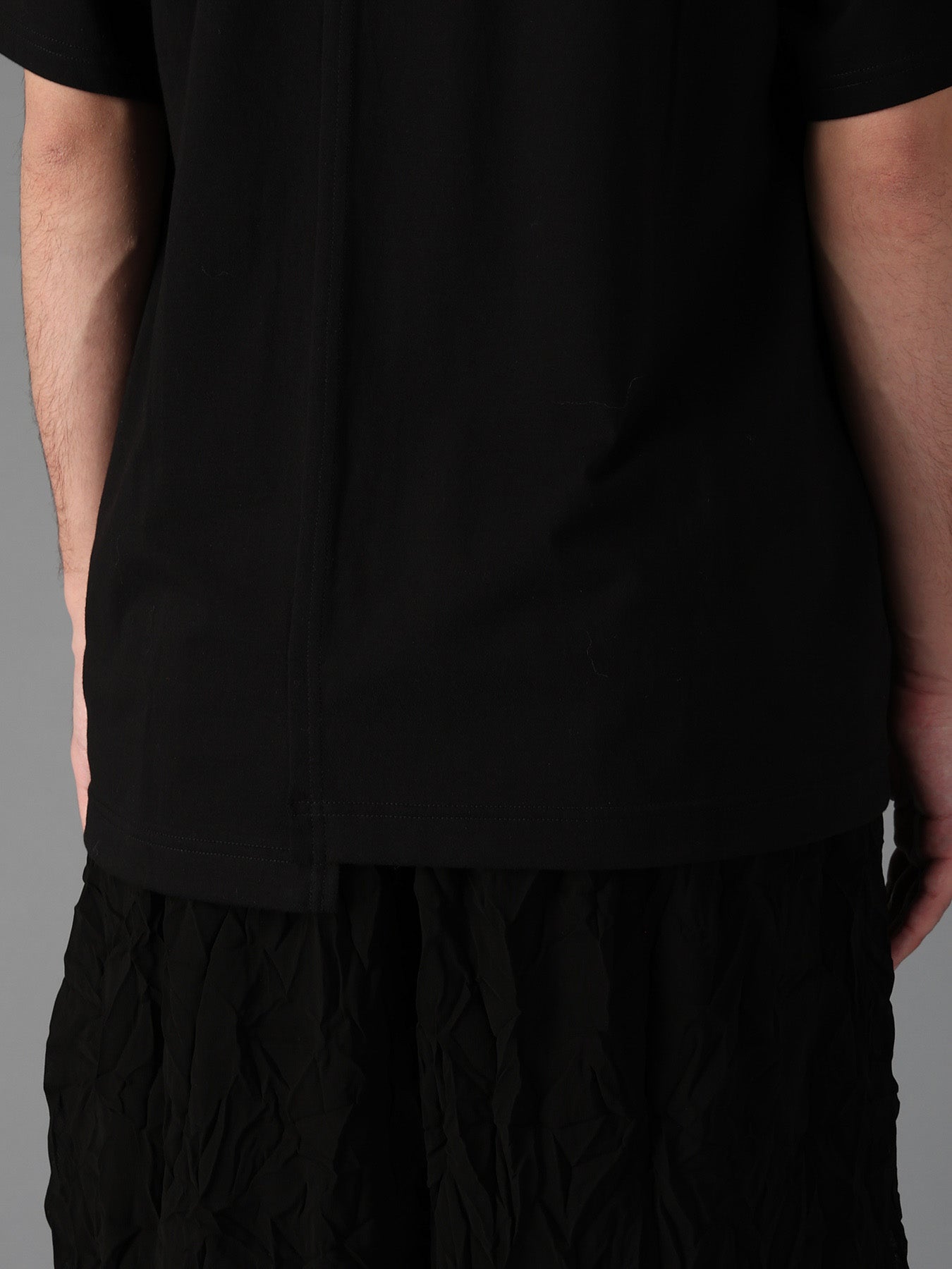 COTTON JERSEY CUT-OFF SHORT SLEEVED T