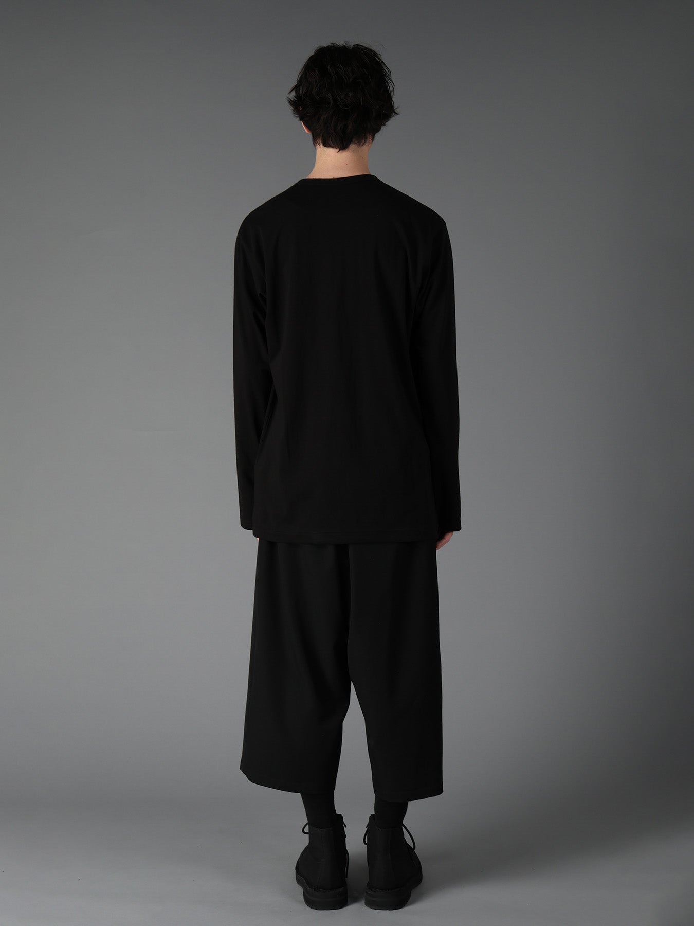 COTTON JERSEY CUT-OFF LONG SLEEVED T