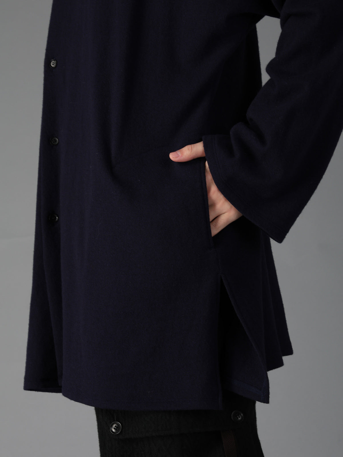 AIRY FEATHERY DOLMAN SLEEVE T-SHIRT