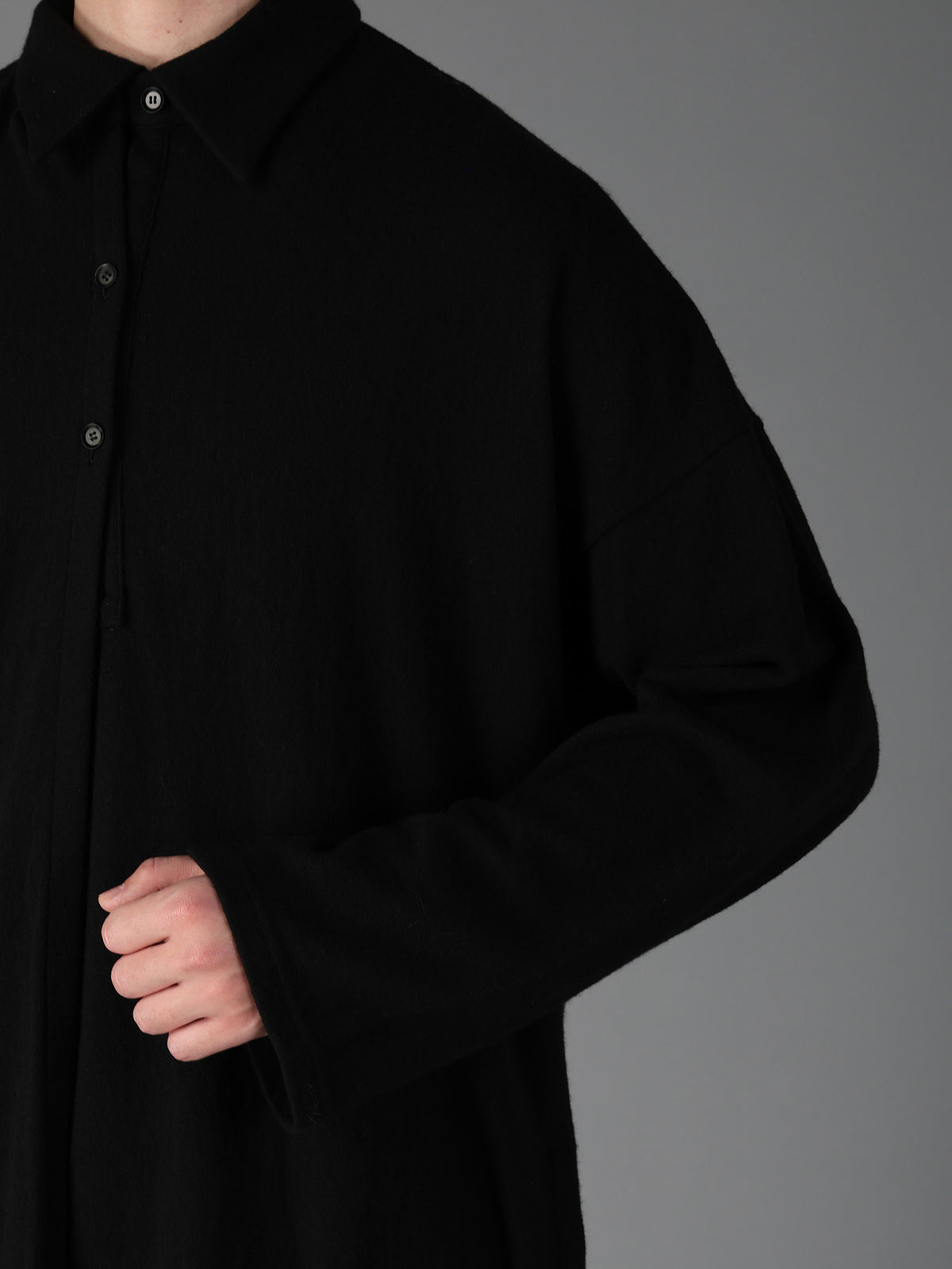 AIRY FEATHERY RIGHT-SIDE DRAPE SHIRT