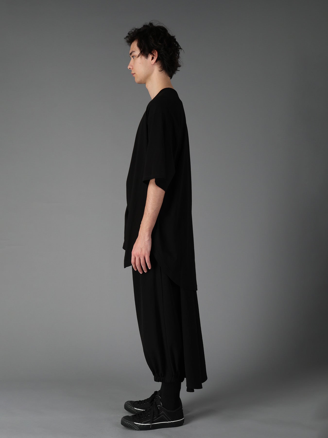 ULTIMA JERSEY SIDE GATHERED ROUND HEM T