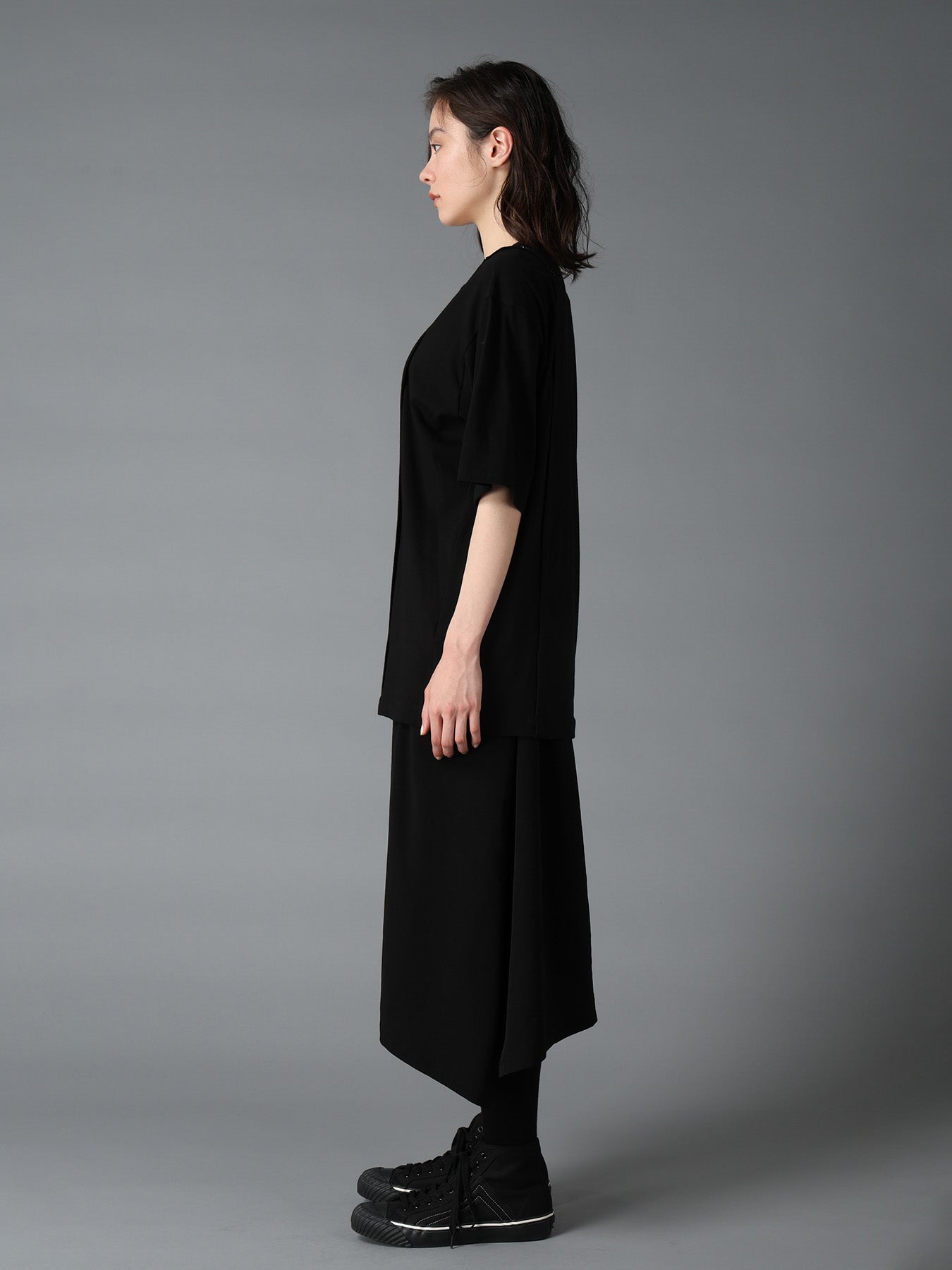 ULTIMA JERSEY SHOULDER CUT SHORT SLEEVED T