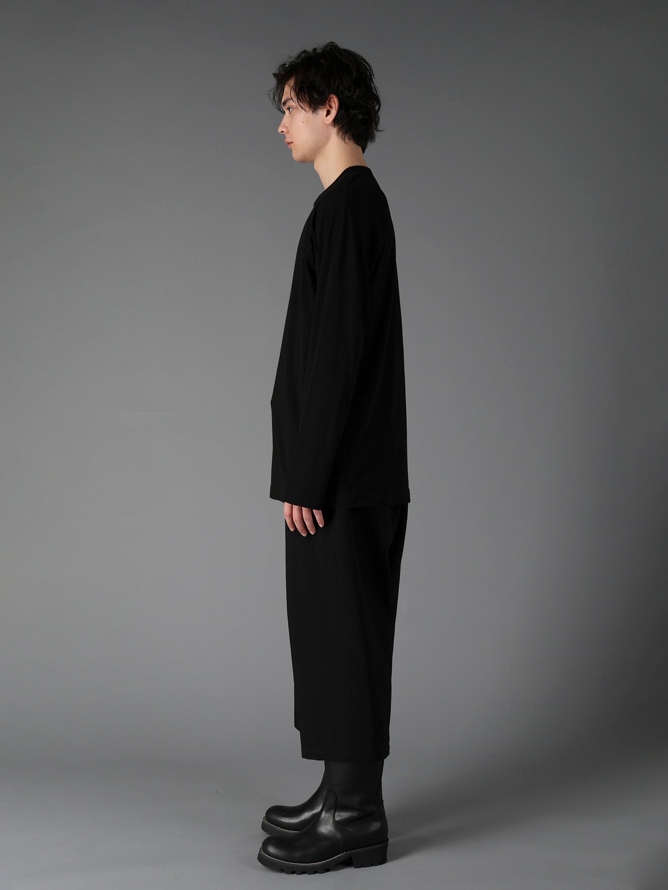 ULTIMA JERSEY LONG SLEEVED T WITH SLIT