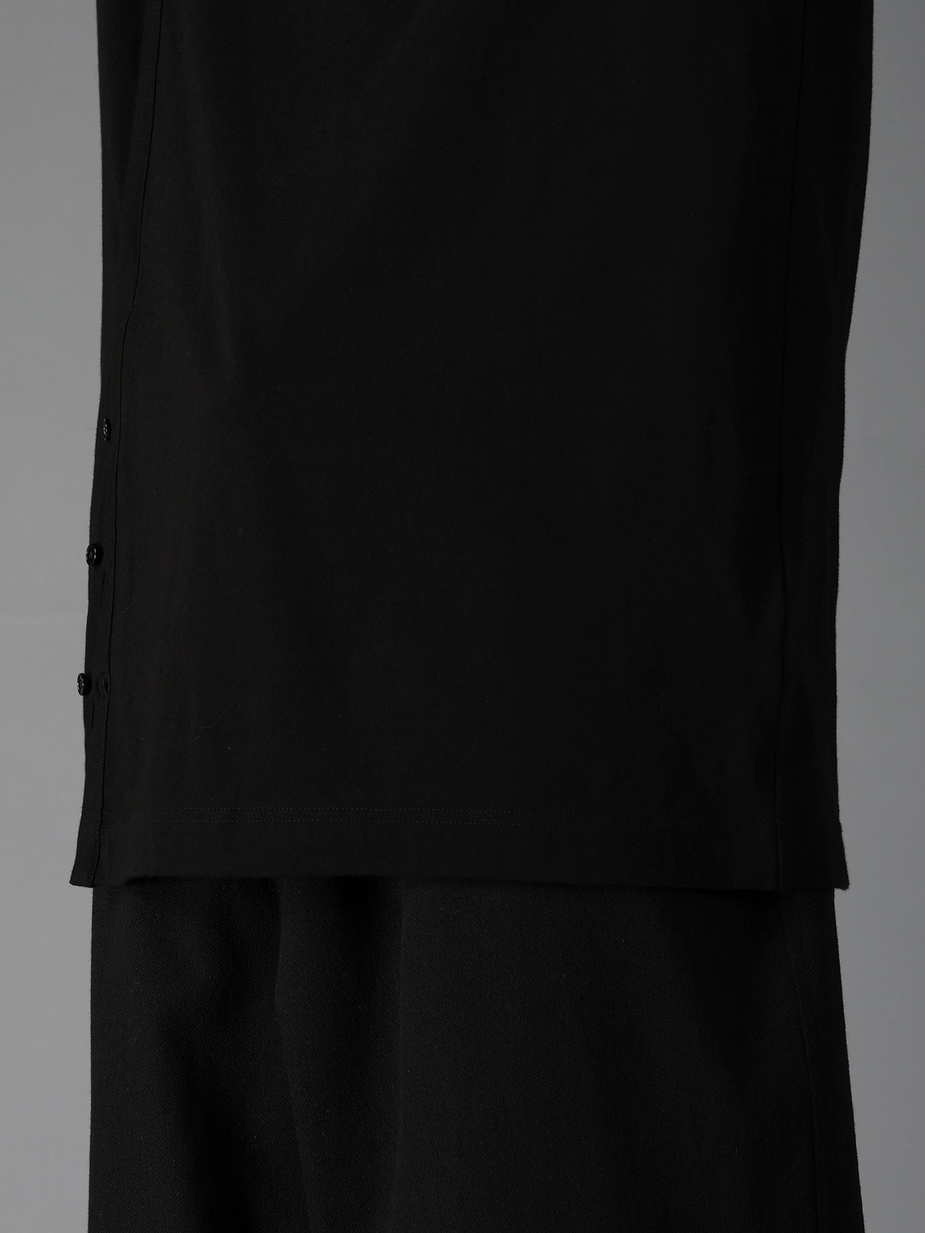 ULTIMA JERSEY LONG SLEEVED T WITH SLIT