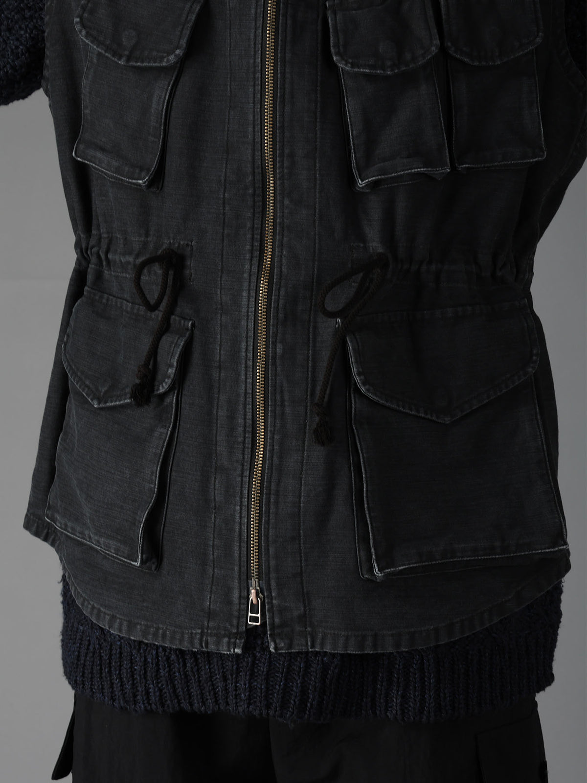 SULFUR DYED BACK SATIN HOODED OUTPOCKET JACKET
