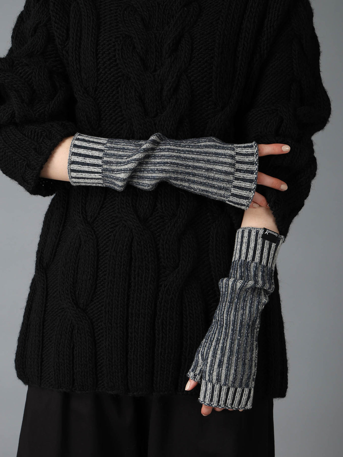 WASHABLE WOOL ARM WARMER
