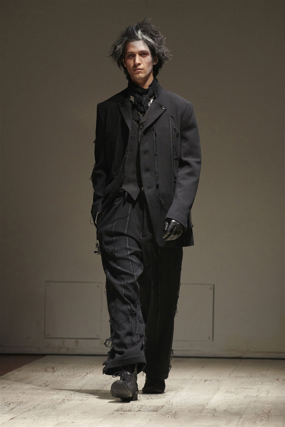 Yohji Yamamoto POUR HOMME AUTUMN / WINTER 2022-23 – THE SHOP YOHJI