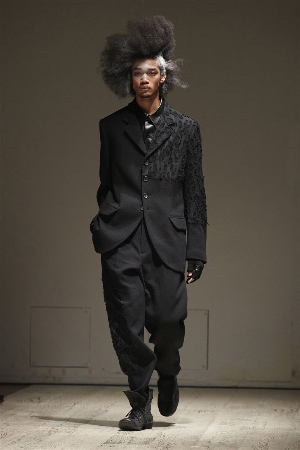 Yohji Yamamoto POUR HOMME AUTUMN / WINTER 2022-23 – THE SHOP YOHJI