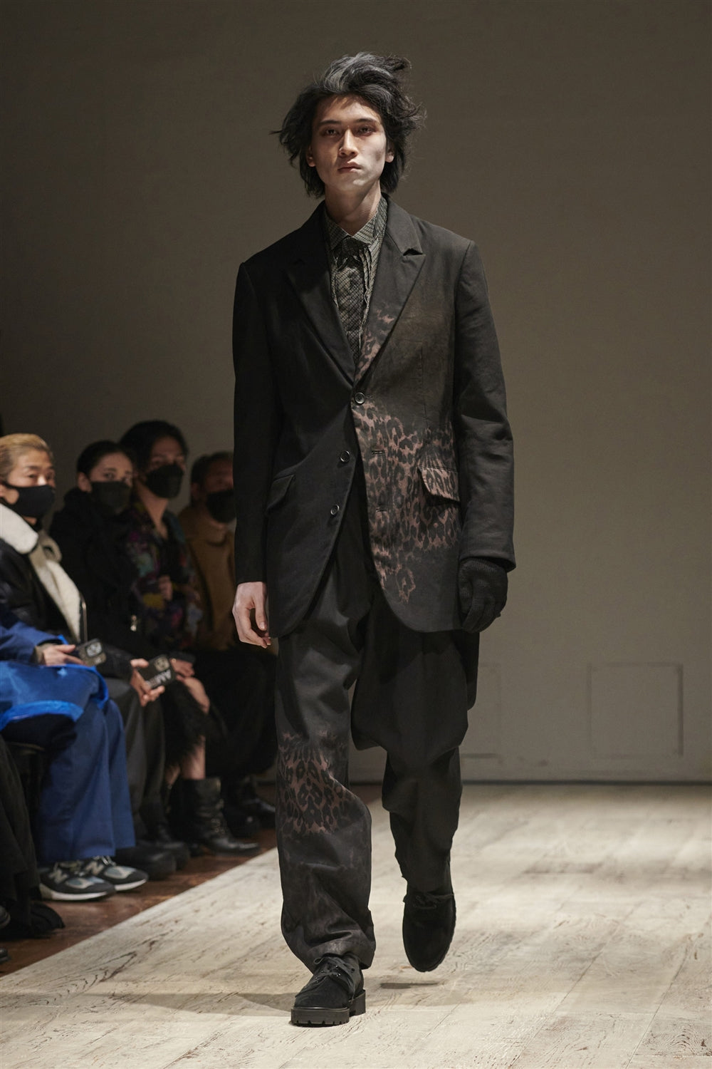 Yohji Yamamoto POUR HOMME AUTUMN / WINTER 2022-23 – THE SHOP YOHJI