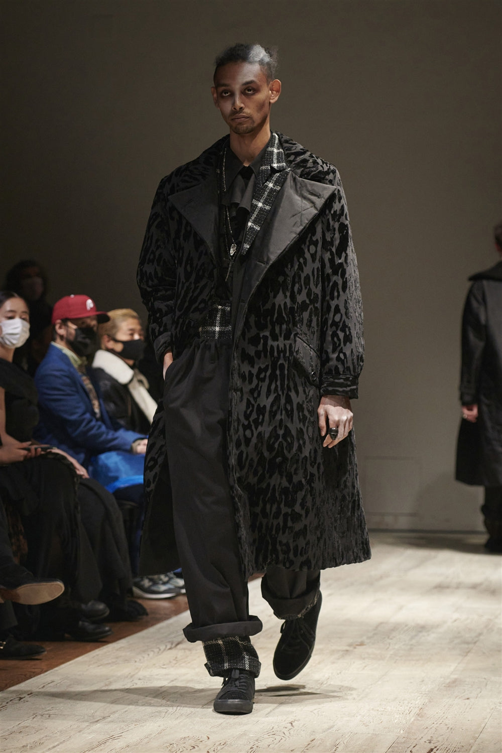 Yohji Yamamoto POUR HOMME AUTUMN / WINTER 2022-23 – THE SHOP YOHJI
