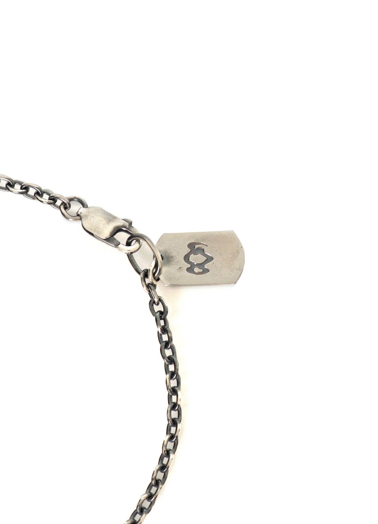 アクセサリー yuto SILVER950 YY OVAL WOLF DAGGER PENDANT – THE SHOP YOHJI YAMAMOTO
