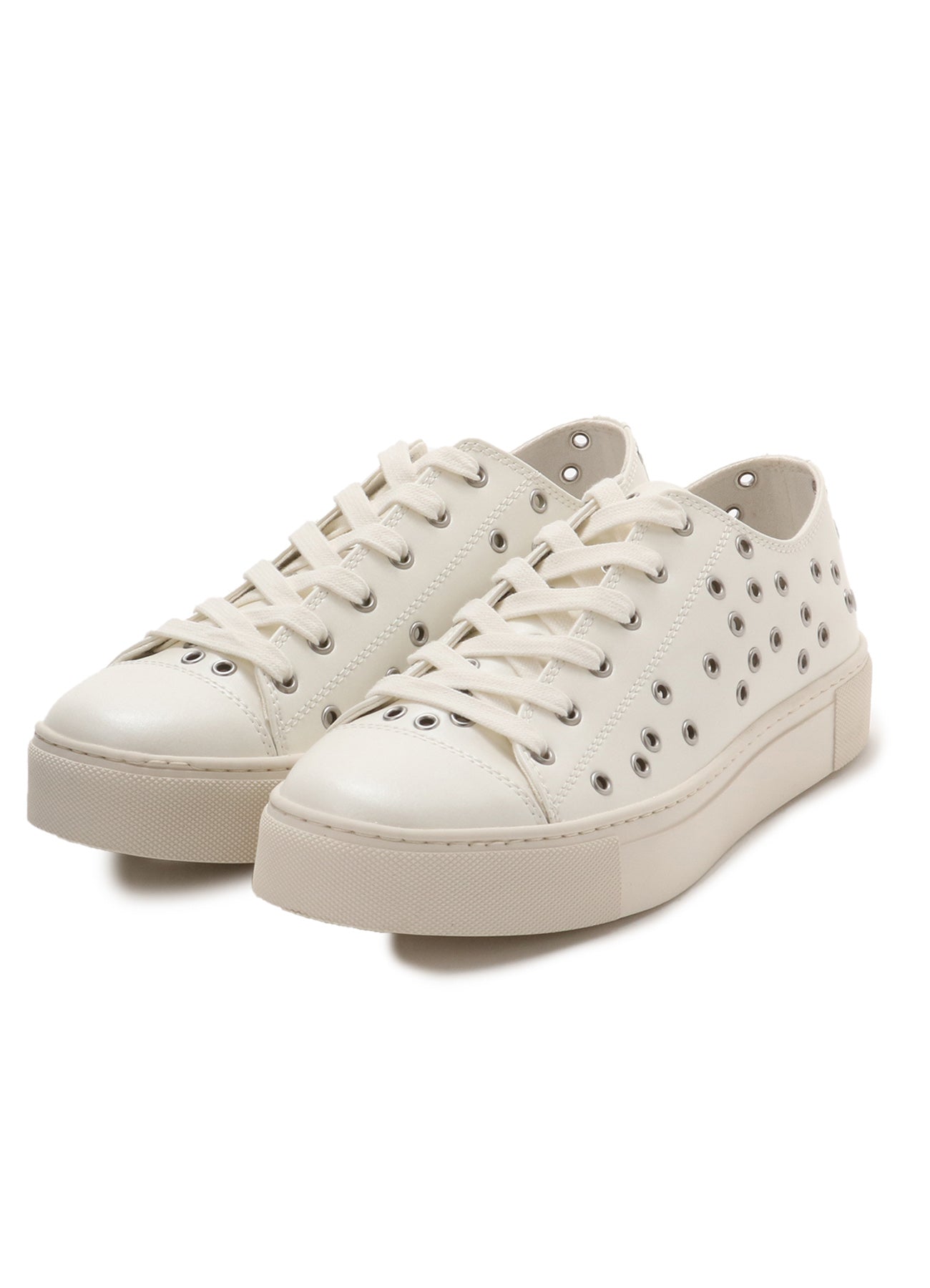 SMOOTH MICROFIBER LOW CUT EYELET SNEAKER