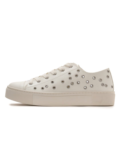 SMOOTH MICROFIBER LOW CUT EYELET SNEAKER