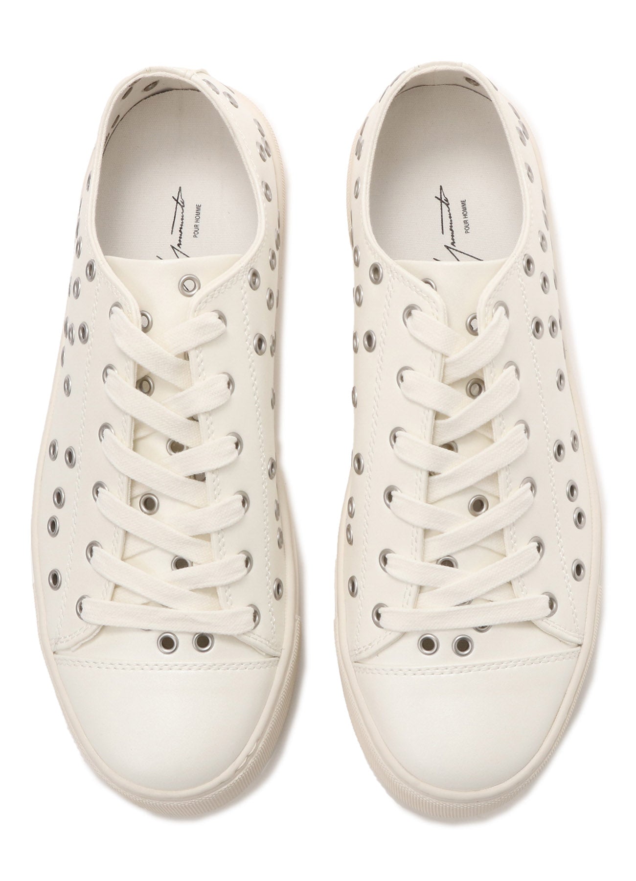 SMOOTH MICROFIBER LOW CUT EYELET SNEAKER