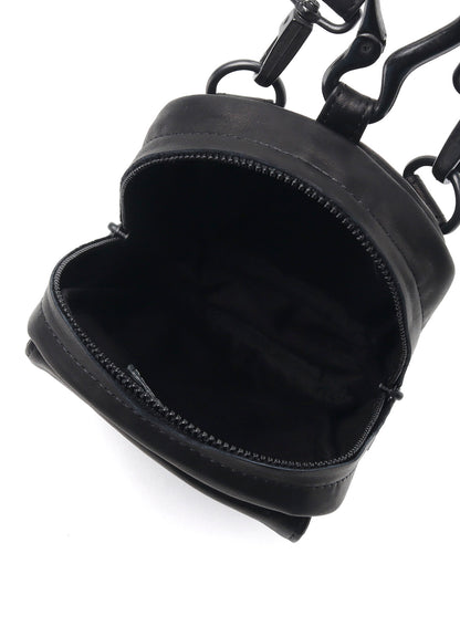 SCRATCH HORSE LEATHER ZIP SHOULDER POUCH