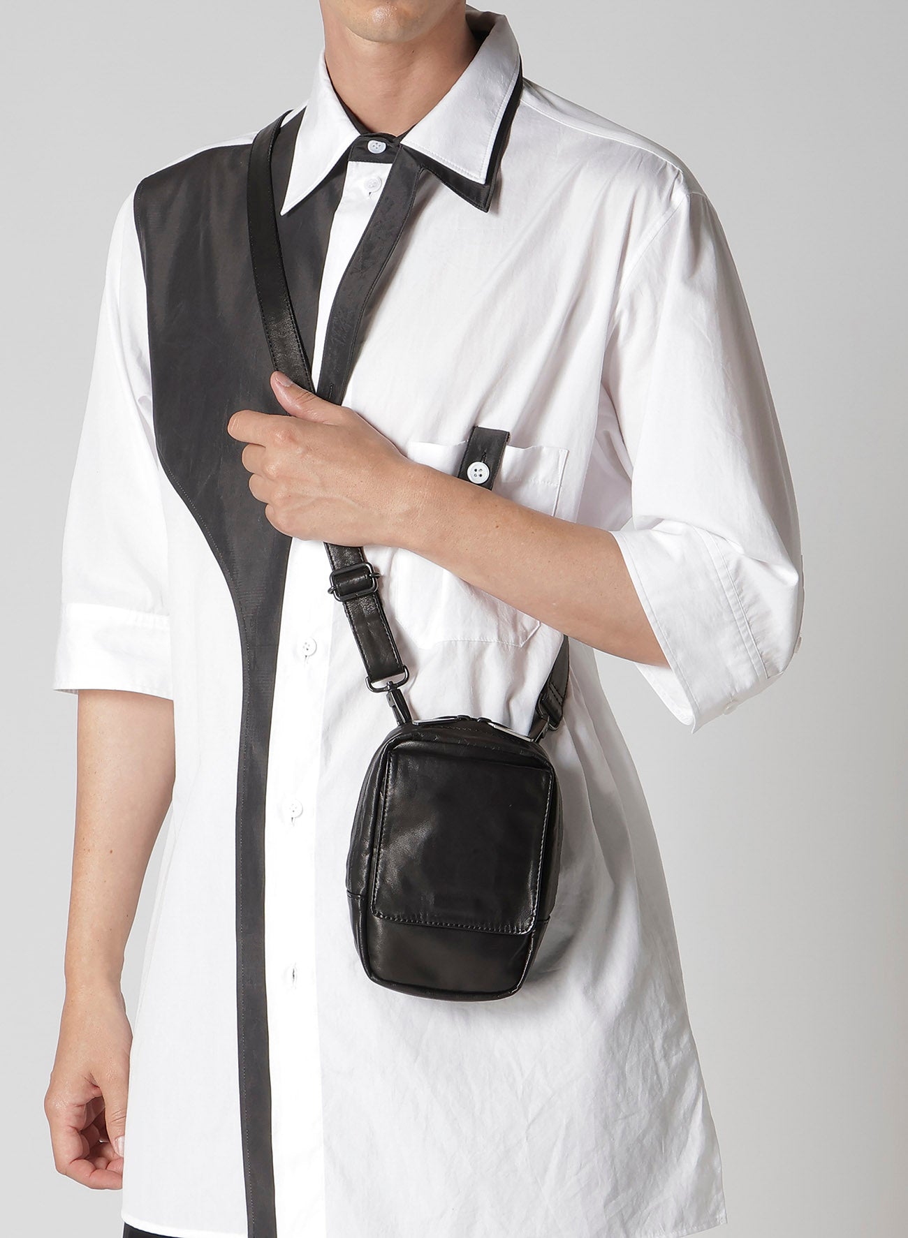 トラッカーウォレット　horseleather order CA00X SCRATCH HORSE LEATHER ZIP SHOULDER POUCH – THE SHOP YOHJI YAMAMOTO