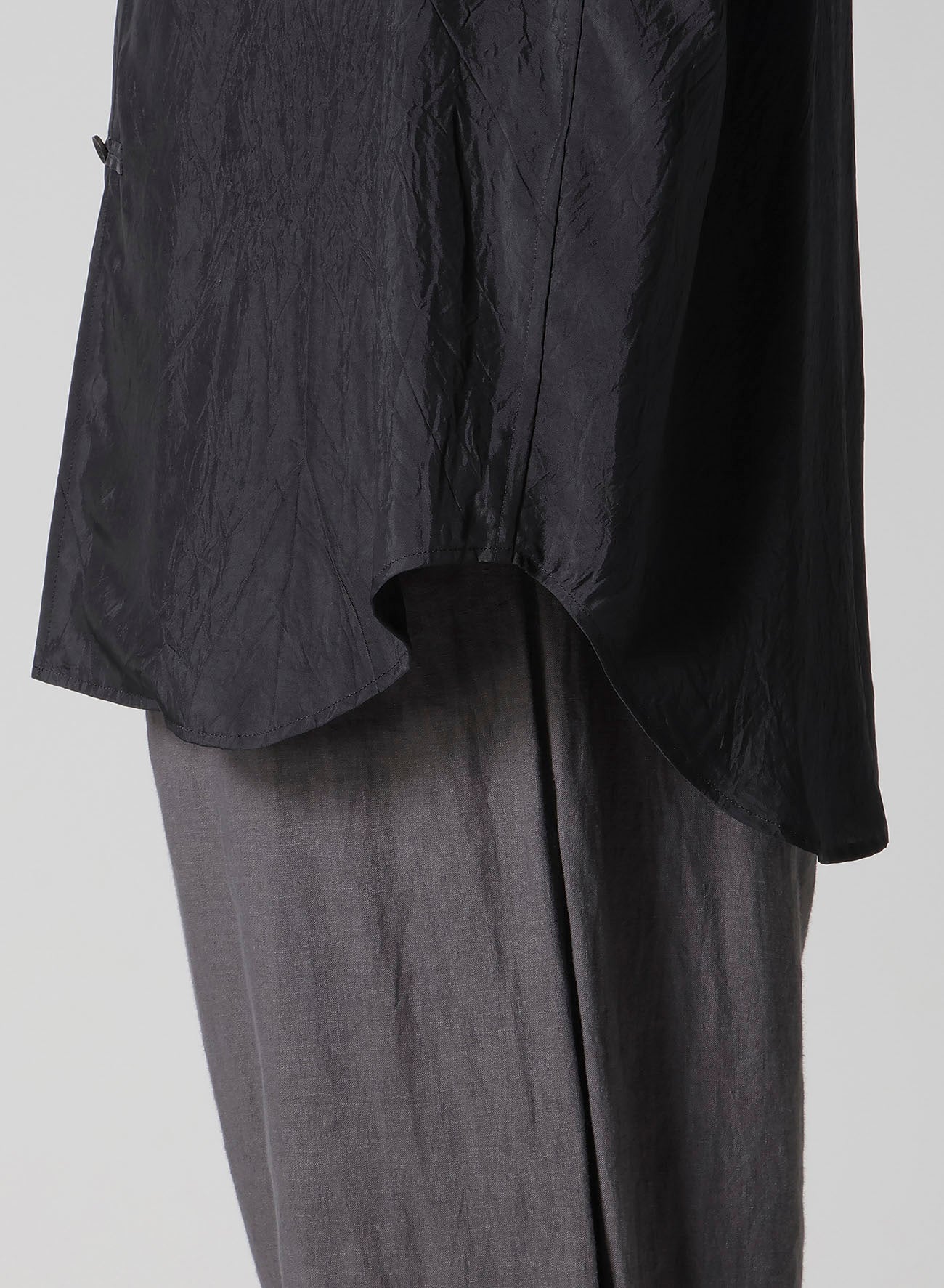 CUPRO TAFFETA LOOP OPEN COLLAR SHIRT
