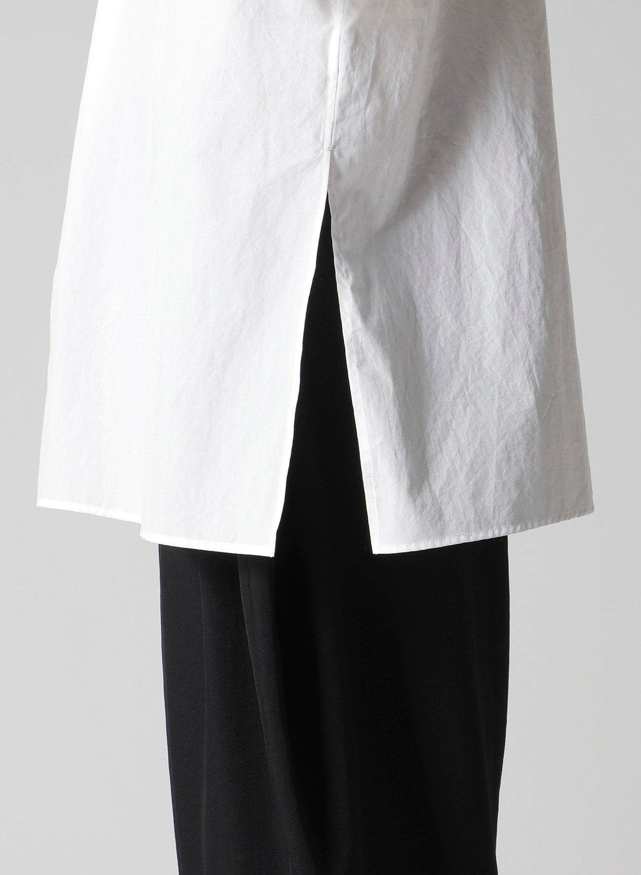 COTTON BROAD GATHER SLEEVE STAND BLOUSE