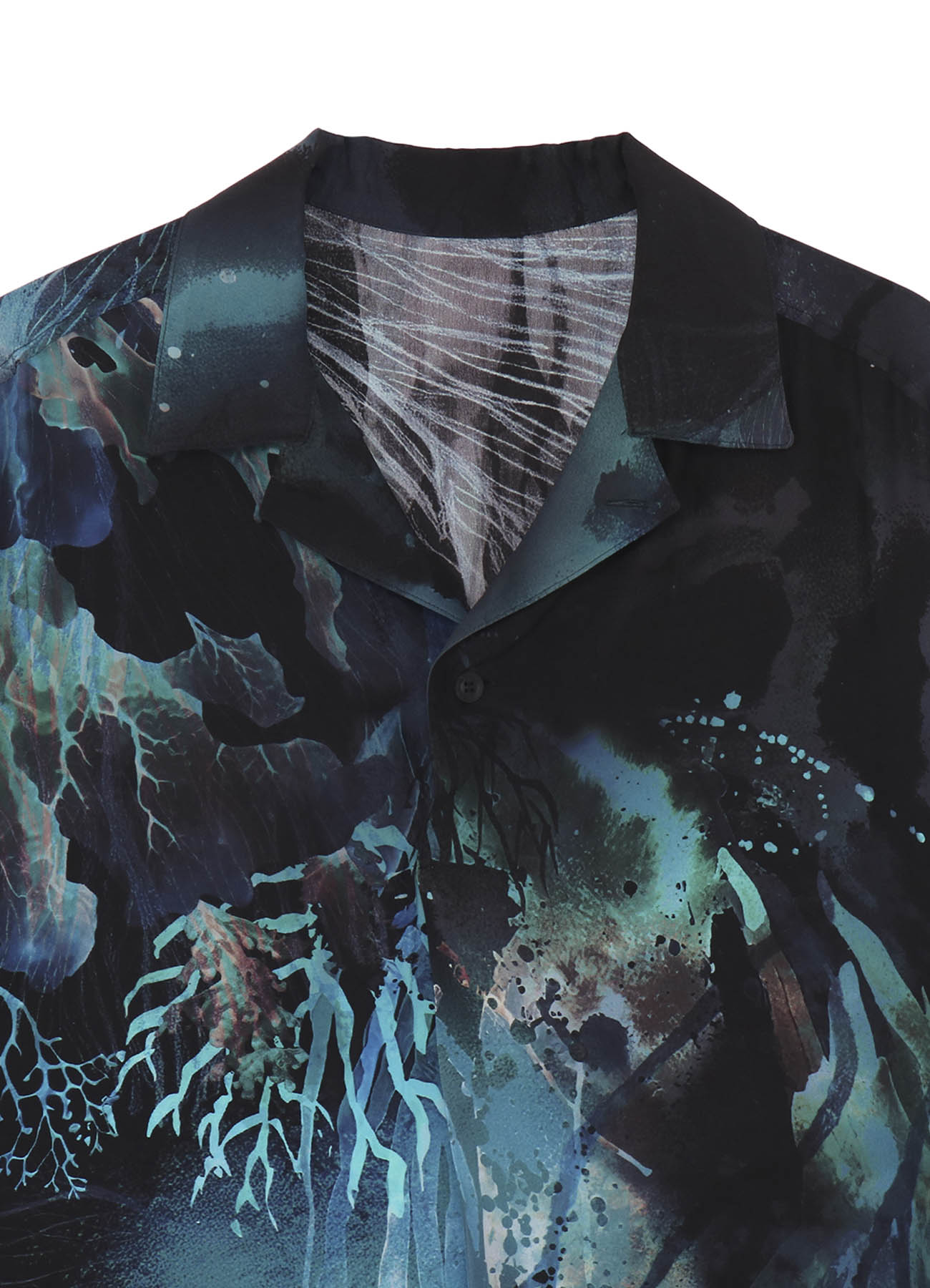 SEA MOTIF PRINTED GATHER OPEN COLLAR BLOUSE