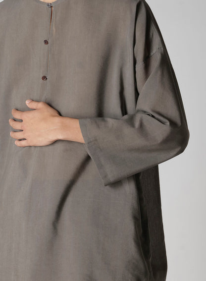 COTTON LAWN INK DYED GUESSETED COLLARLESS BLOUSE