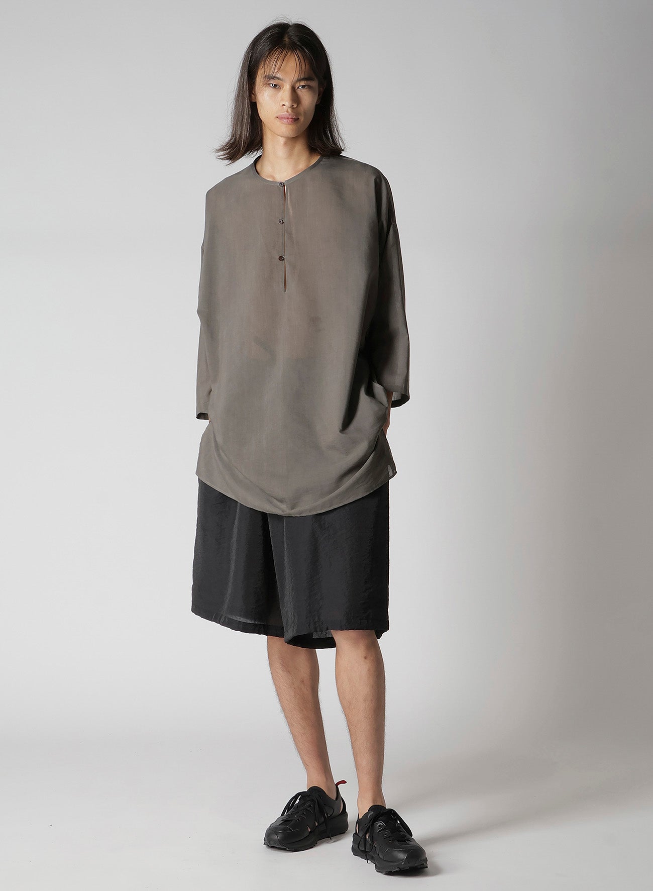 COTTON LAWN INK DYED GUESSETED COLLARLESS BLOUSE