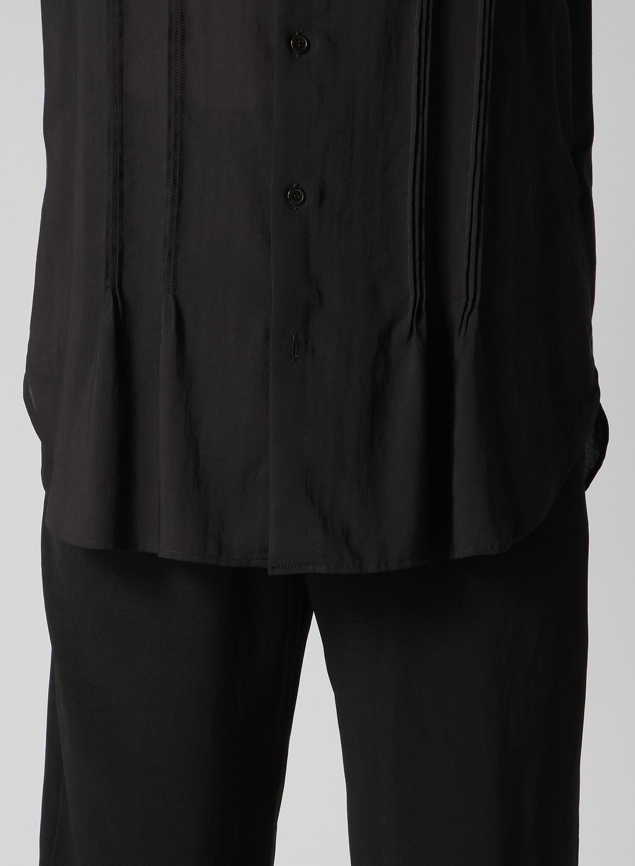 CELLULOSE LAWN PIN TUCK SHORT SLEEVE BLOUSE